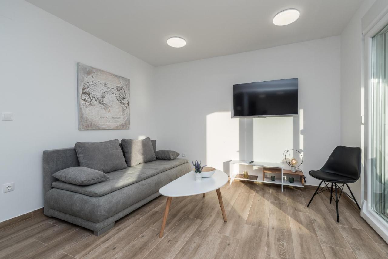 Pool Apartments Banta B 노바야 외부 사진